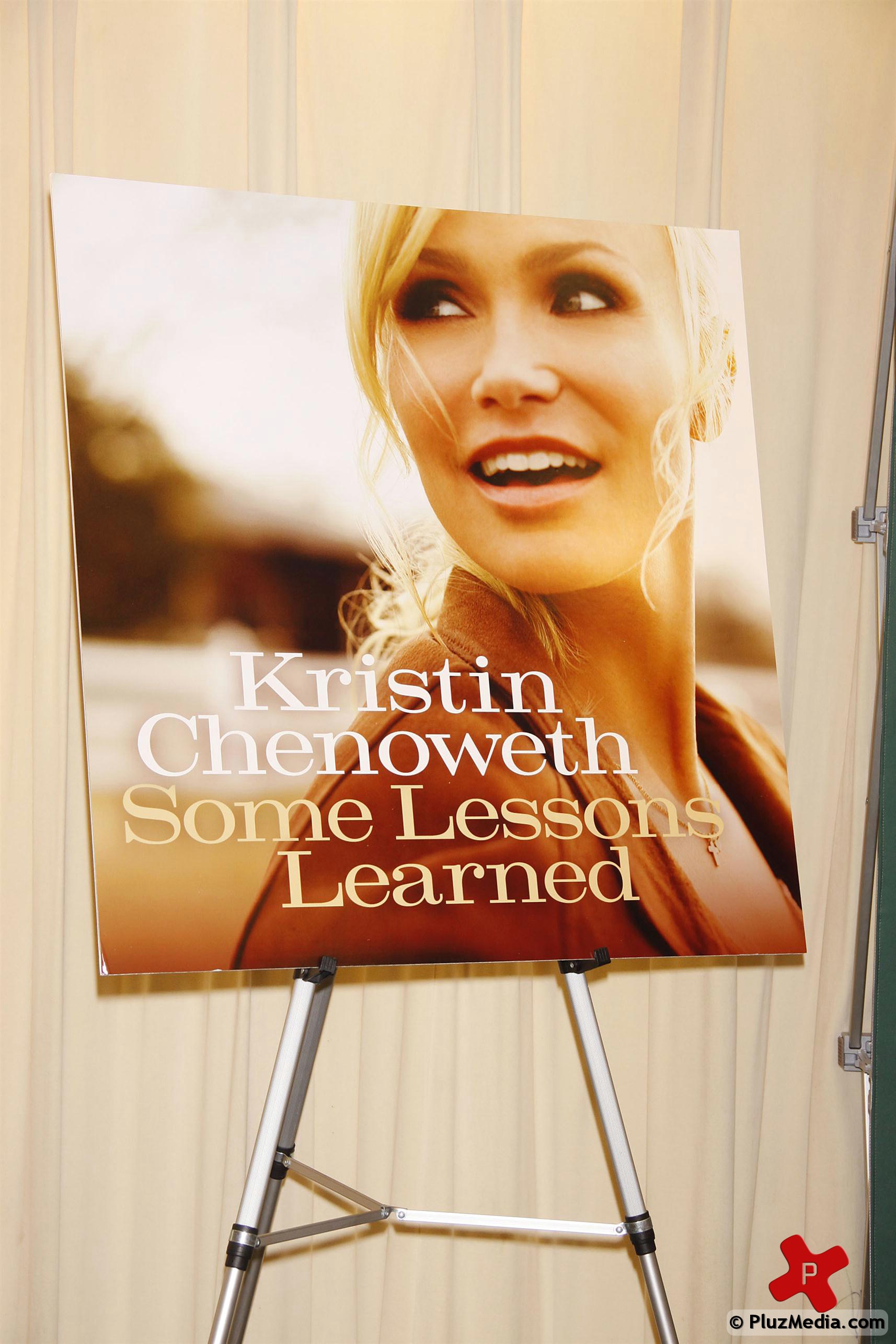 Kristin Chenoweth signs copies of her new album 'Some Lessons Learned' | Picture 75404